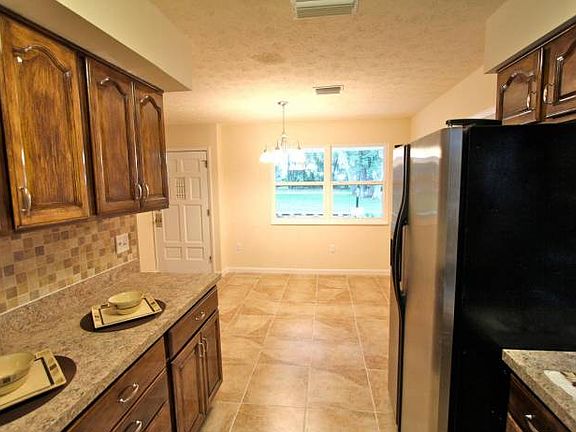 5th image of 15448 Cape Dr N