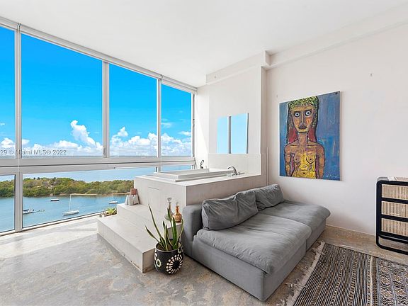 4th image of 7934 W West Dr #1505
