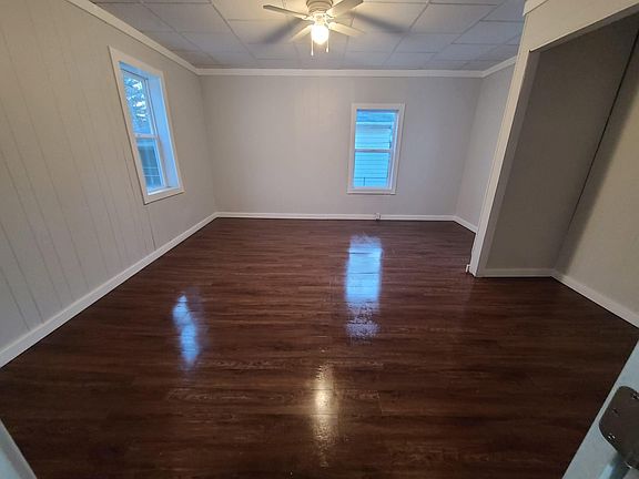 5th image of 1508 Oak St