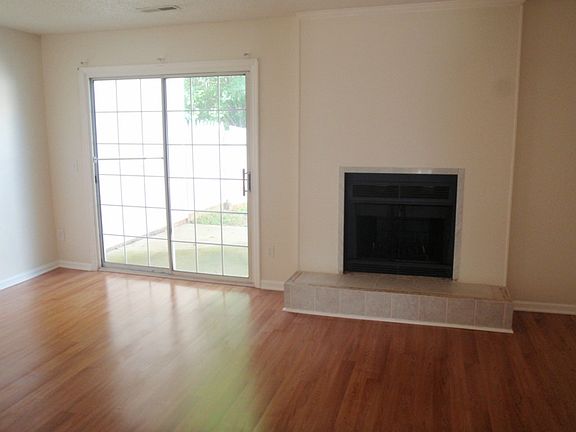 4th image of 809-106 Ashebrook Dr