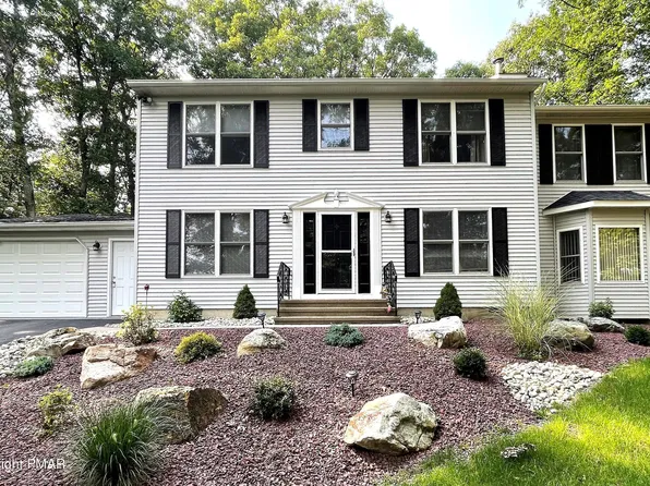 114 Dennis Ct, East Stroudsburg, PA 18301