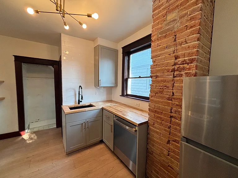 3343 Baltimore Ave — Photo 3