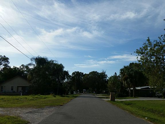 4th image of 578 Carolina Ave