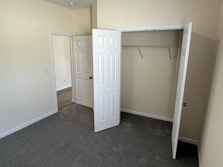 242 Summit Park Ct — Photo 13