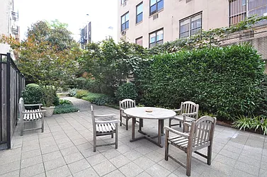 Rented by Lisa Management