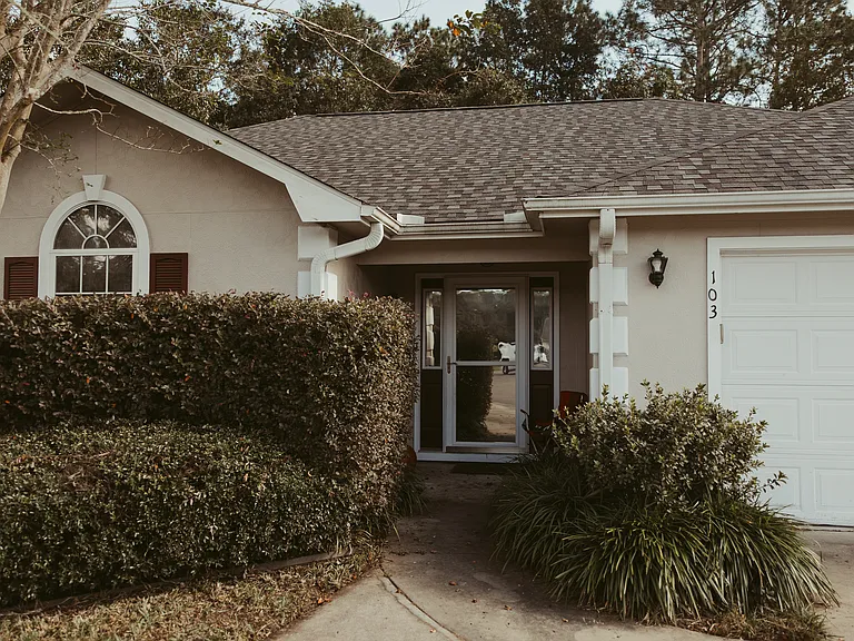 103 S Lake Forest Ct — Photo 2