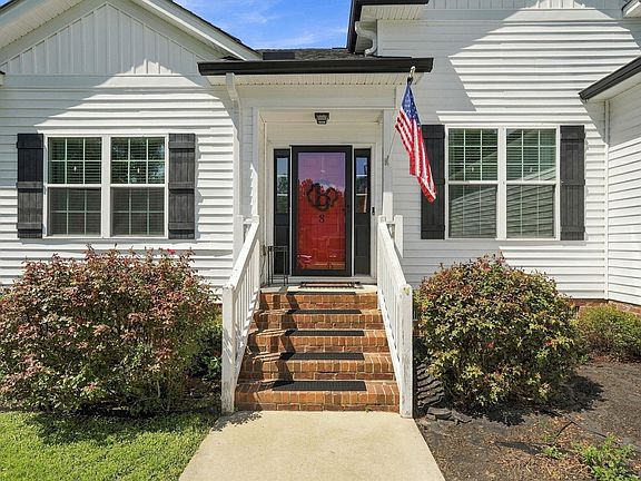 5th image of 8 Willbrook Dr