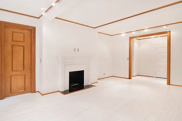 Rented by WAM Partners - William Moses Co. | media 98