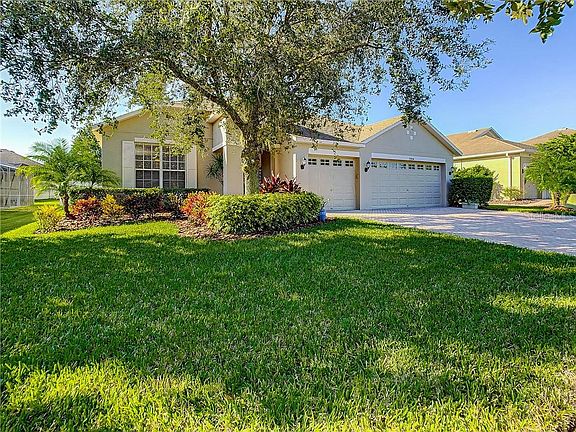 2nd image of 29914 Boyette Oaks Pl
