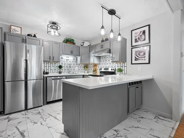 75 Leonard Rd Unit 75, Boxborough, MA 01719