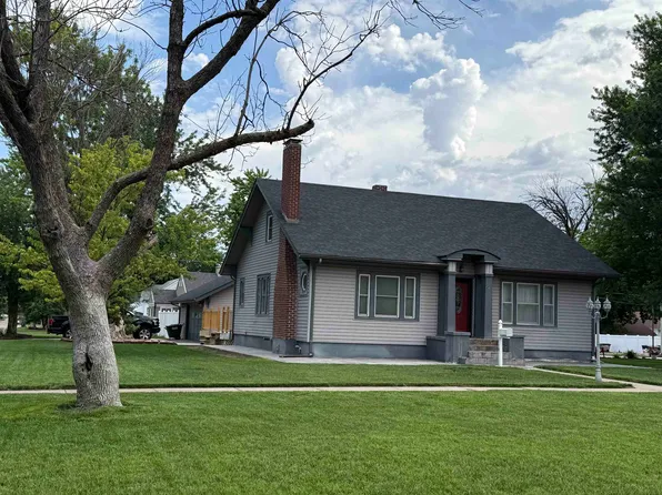 3114 16th St, Great Bend, KS 67530