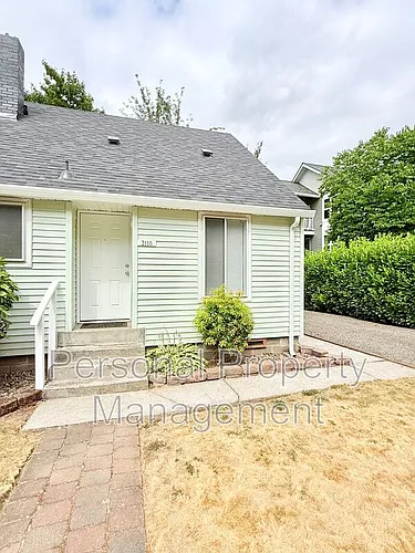 3110 Thompson Ave Photo 1