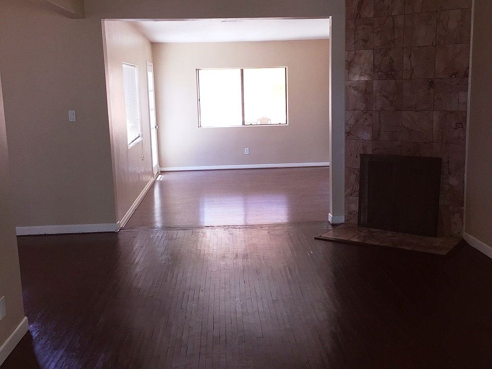1st image of 5075 Zelzah Ave