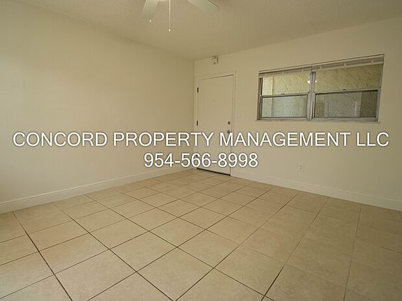 4th image of 1507 Argyle Dr APT 205
