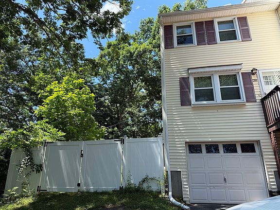 4th image of 28 Mildred Ave #1