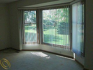5th image of 37625 Bristol Ct
