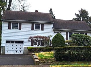 663 Forest Ave, Paramus, NJ 07652