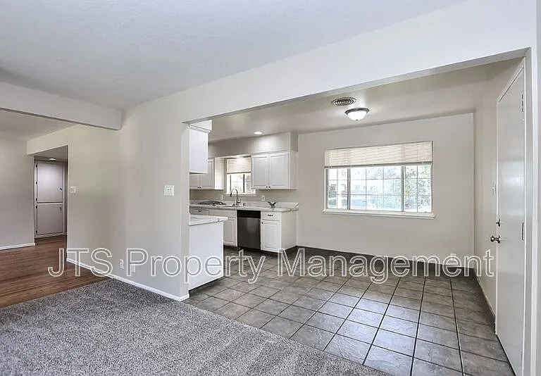 6565 S Land Park Dr — Photo 22