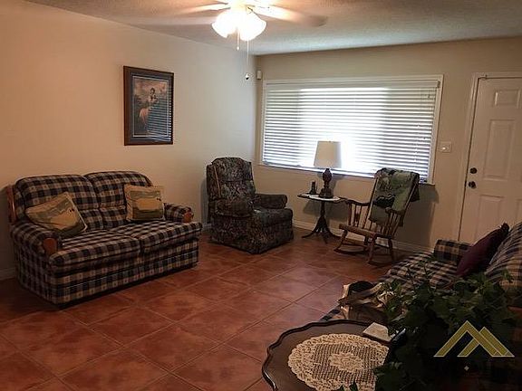 3rd image of 132 Sequoia Dr