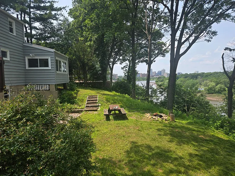 15 Carpender Rd — Photo 36