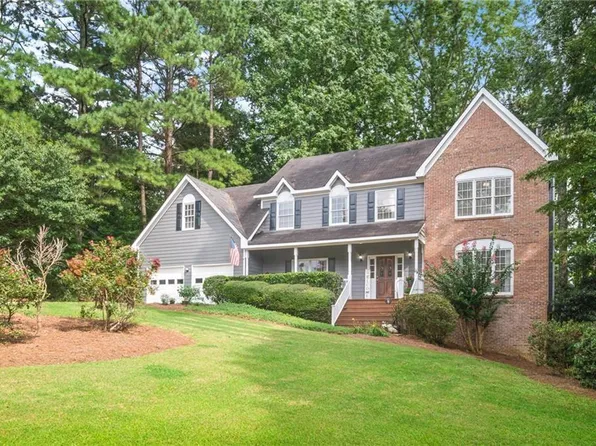 1080 Pebble Bend Dr, Grayson, GA 30017