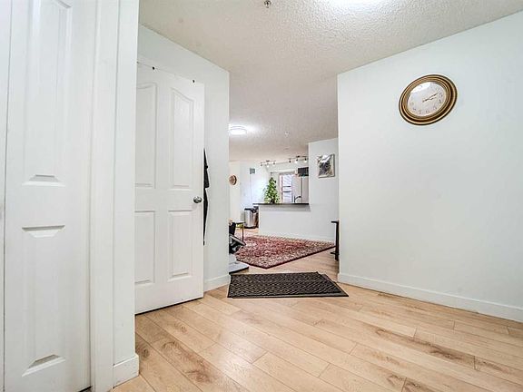 4th image of 7180 S 80th Ave NE #201