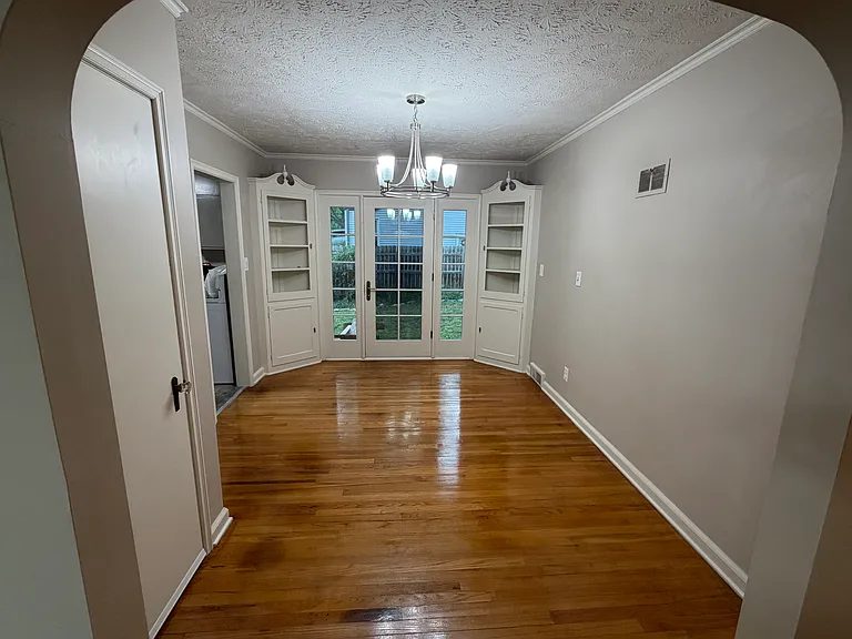 5000 Randolph St — Photo 4