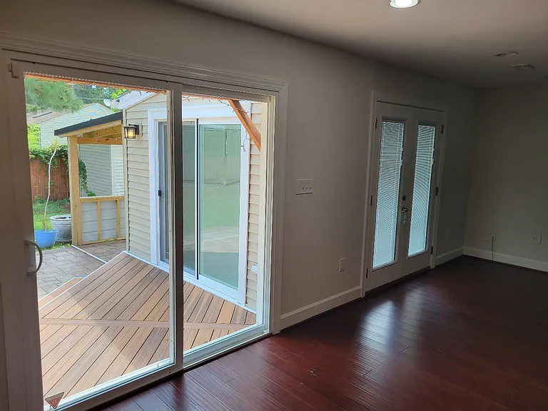 4844 Rosecroft St — Photo 23