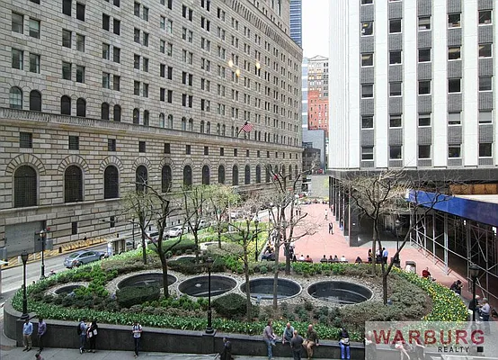 Sold by Warburg | media 16