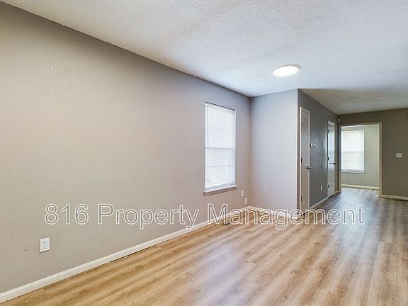 3rd image of 3818-3820 E 25th St