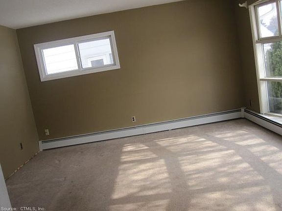 5th image of 68 Stevens St