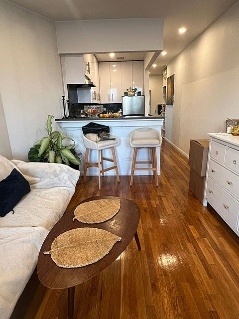 1st image of 244 E Houston St APT 4D