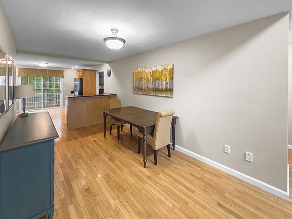5th image of 11 Squaw Creek Dr Unit 11