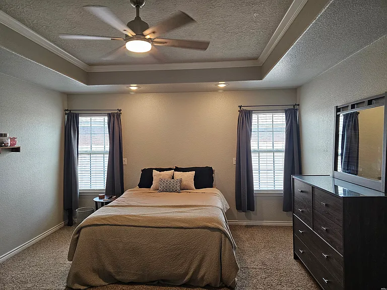 141 Mariposa Dr — Photo 8