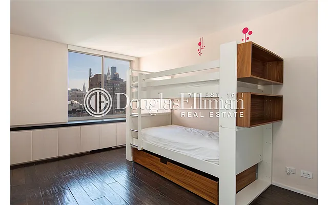 Rented by Douglas Elliman | media 37