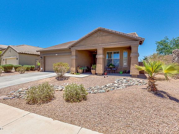 3rd image of 37936 W San Capistrano Ave