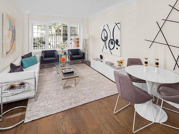 3rd image of 236 W 24th St Unit Garden