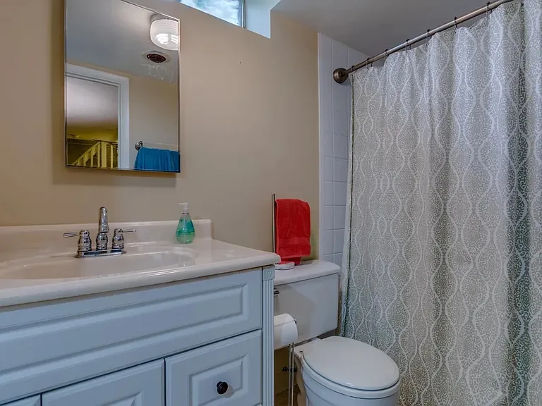 7070 N Cambridge Ave — Photo 20