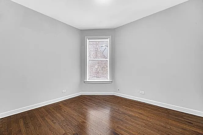 6111 S Eberhart Ave #1 — Photo 5