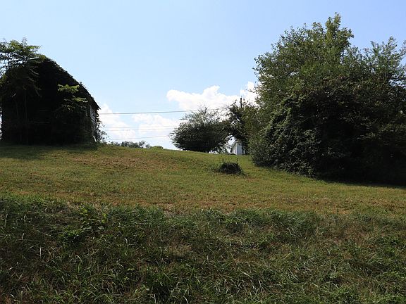 5th image of 2009 Moorman Ave NW