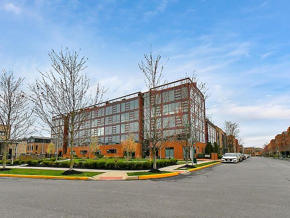 2nd image of 367 Auden Ave APT 207