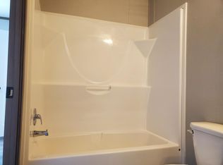 42 Country Forest Dr, Fort Wayne, IN 46818