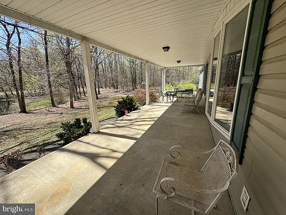 5th image of 174 Pine Tree Rd