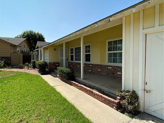 4th image of 729 S Heather Ln
