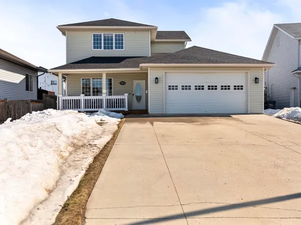 706 Robin Close, Cold Lake, AB T9M 2B7