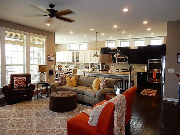 4th image of 7572 Marsh Creek Ln