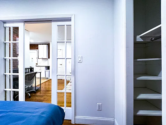 Rented by Gravity Real Estate Advisors | media 40