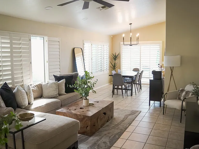 3915 E Renee Dr — Photo 17