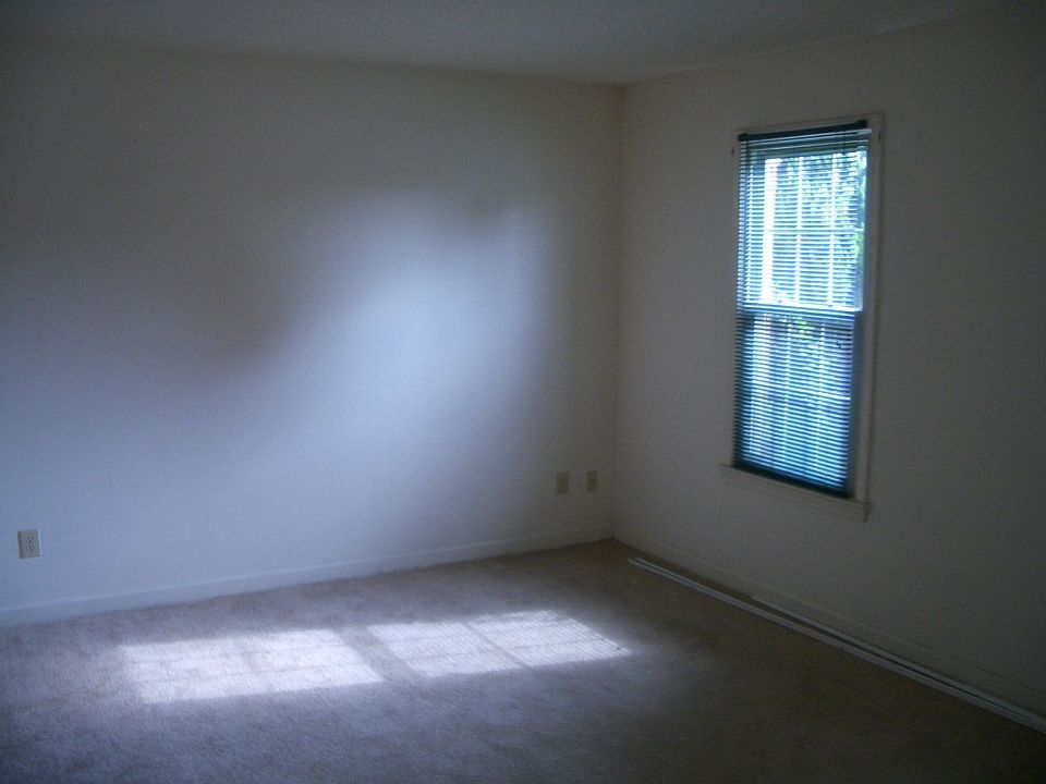 1933 Gravenhurst Dr, Virginia Beach, VA 23464 Zillow