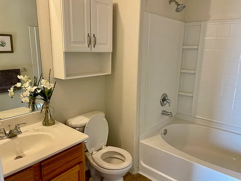 12737 Northern Pine Dr — Photo 11